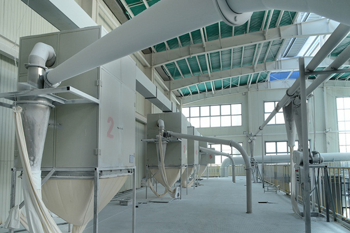 The Advantages of Dust Collector in the Production of Melamine Molding Powder